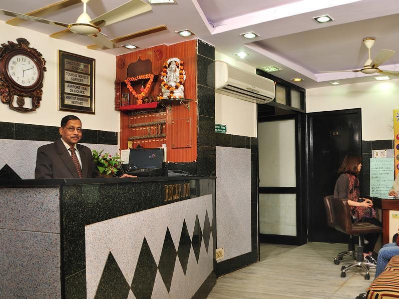 Hotel Star Palace New Delhi Exterior photo