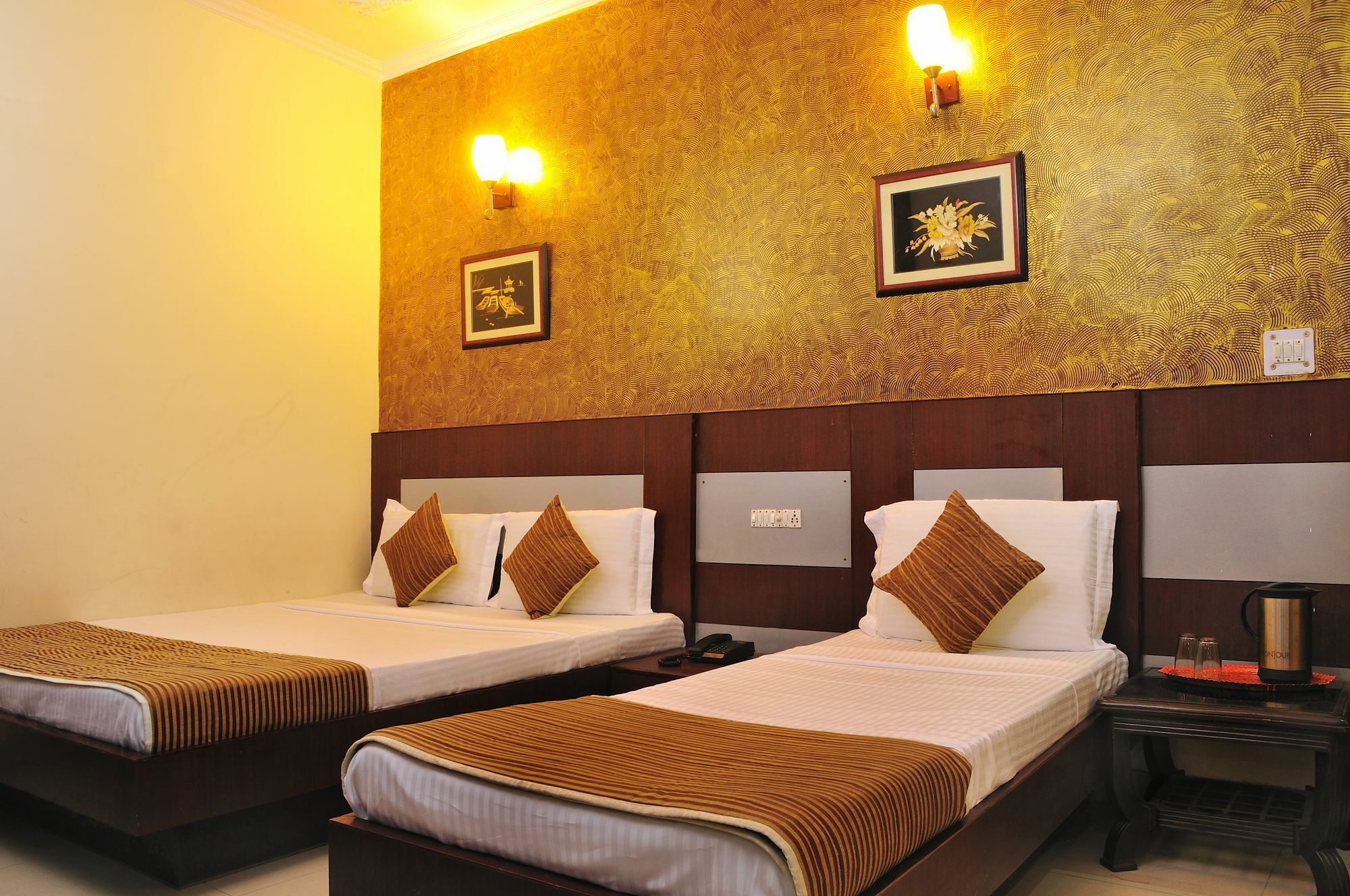 Hotel Star Palace New Delhi Exterior photo